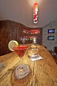 호텔 Cresta Et Duc 4*