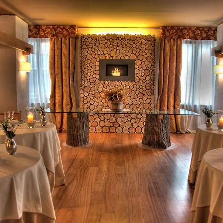 Hotel Cresta Et Duc 4*