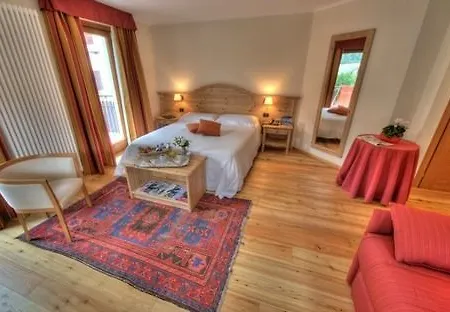 Hotel Cresta Et Duc 4*