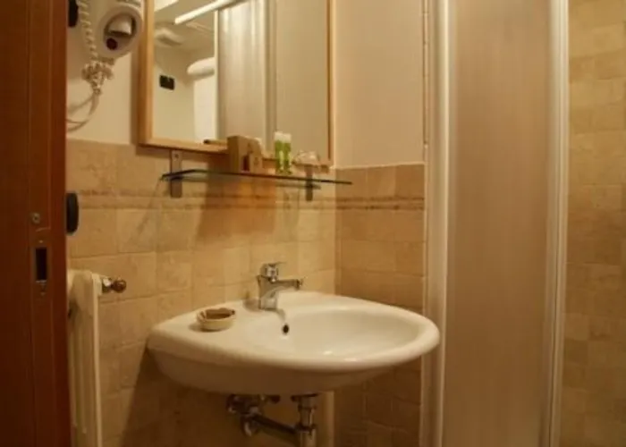 Hotel Cresta Et Duc 4*